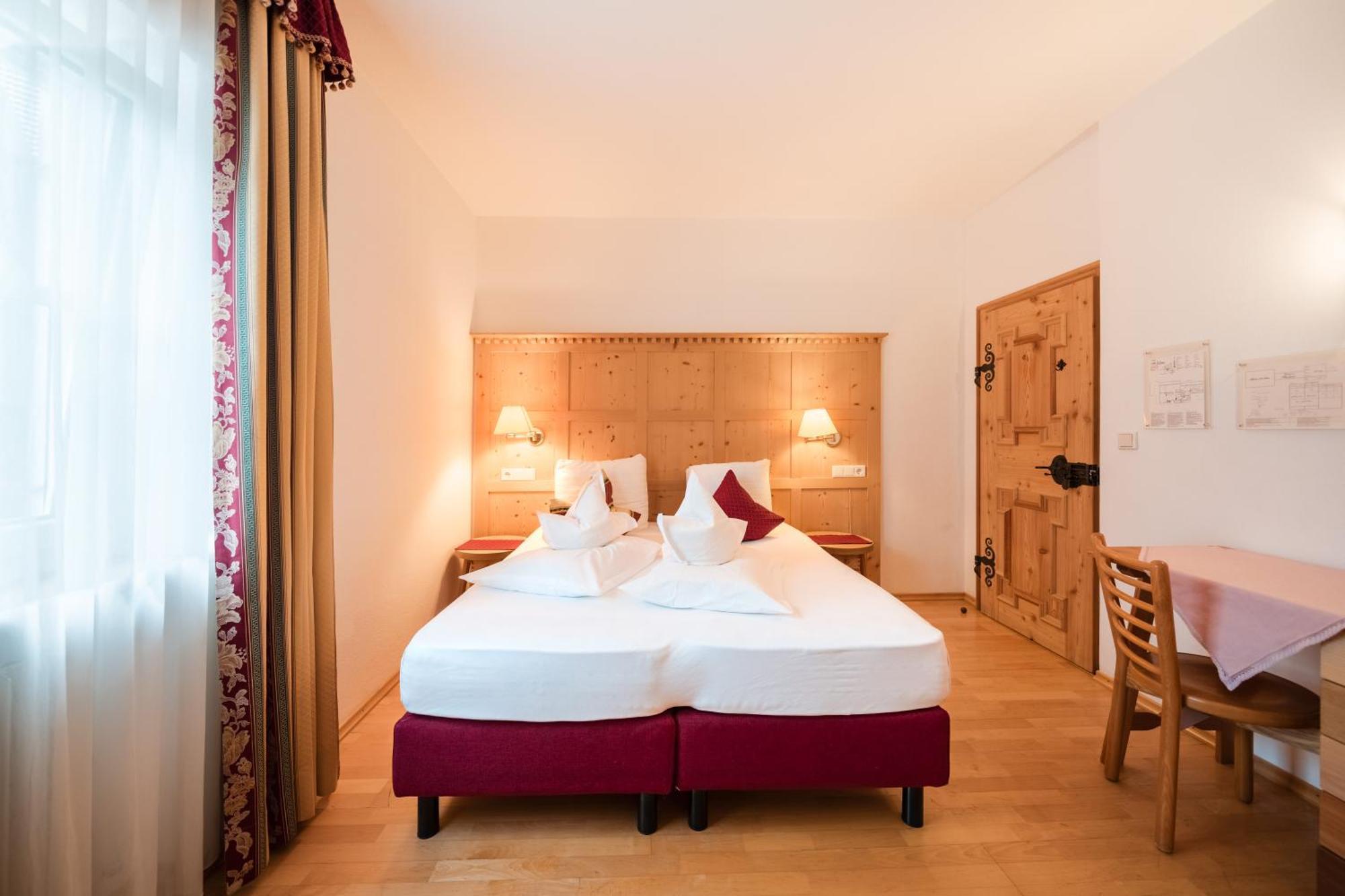 Al Plan, A Mountain Moving Hotel San Vigilio Di Marebbe Bagian luar foto