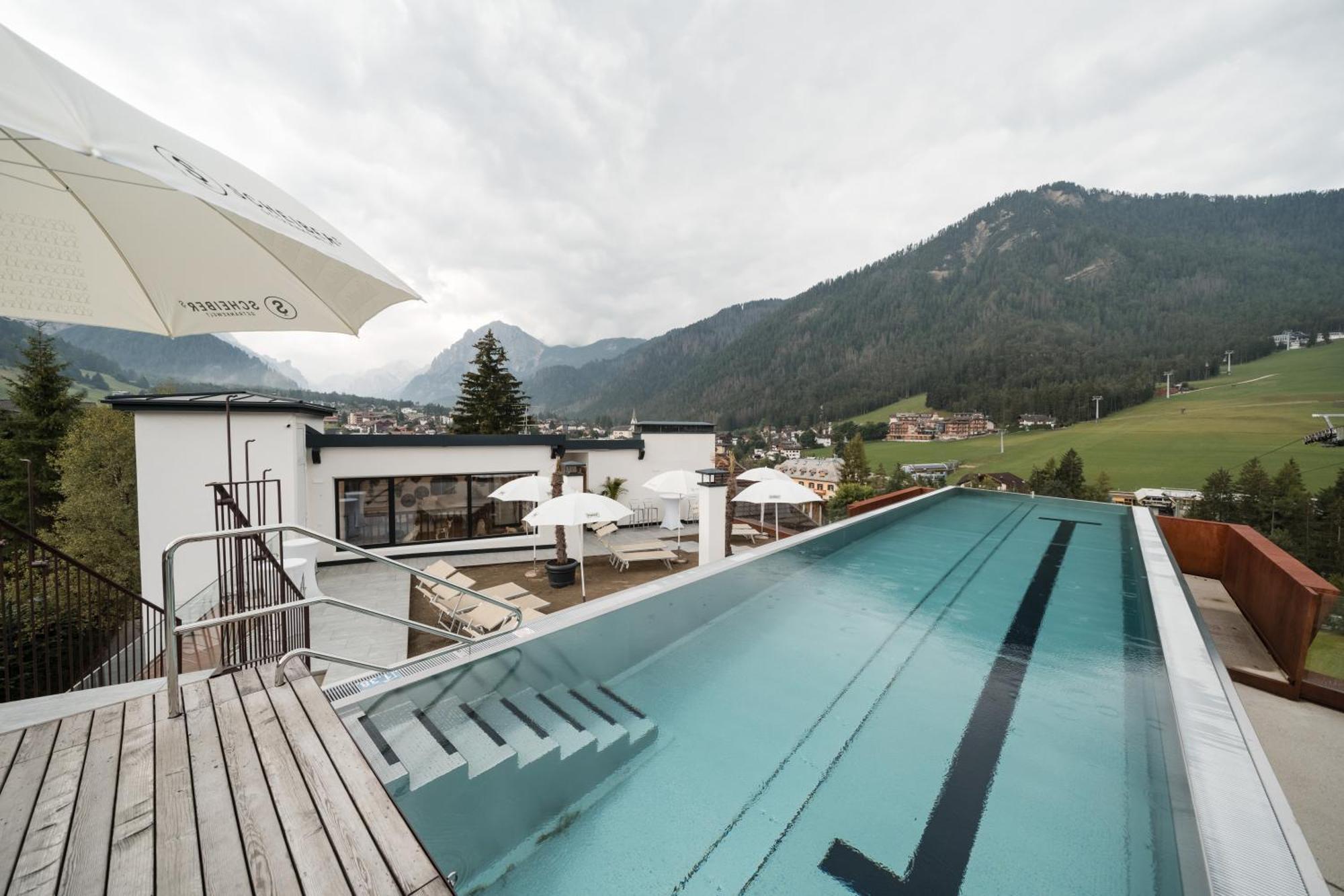 Al Plan, A Mountain Moving Hotel San Vigilio Di Marebbe Bagian luar foto